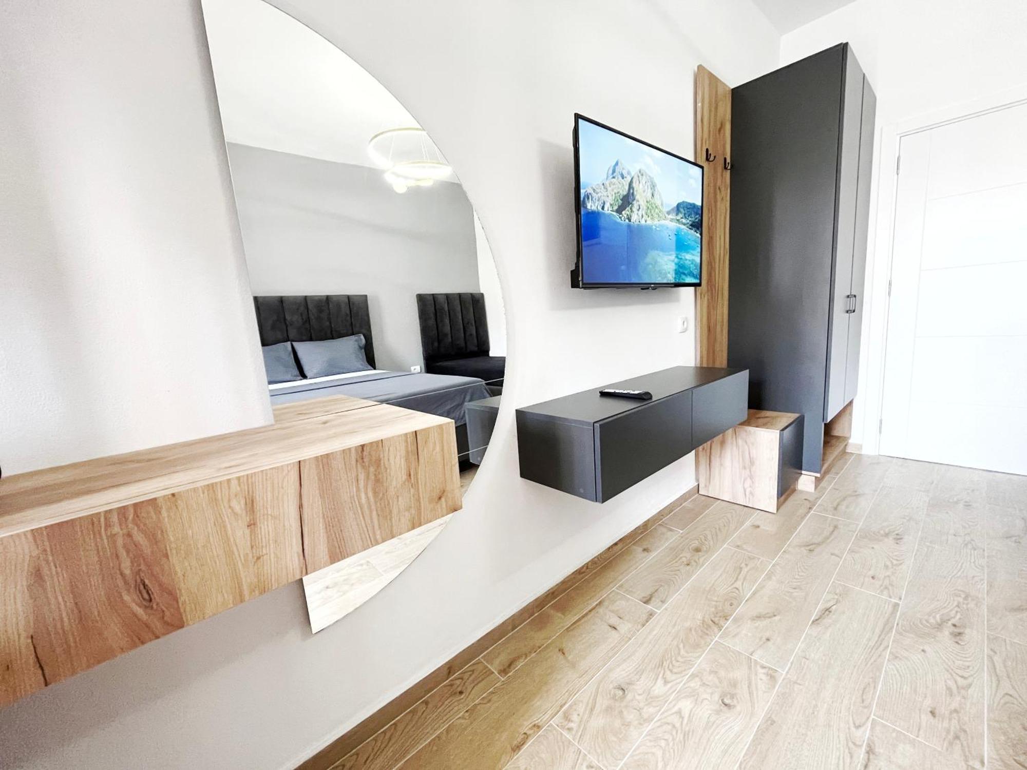 Aparthotel Supreme Luxury Ulcinj Esterno foto
