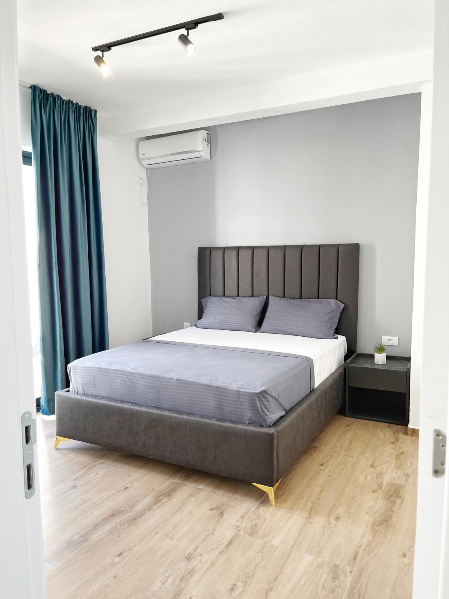 Aparthotel Supreme Luxury Ulcinj Esterno foto