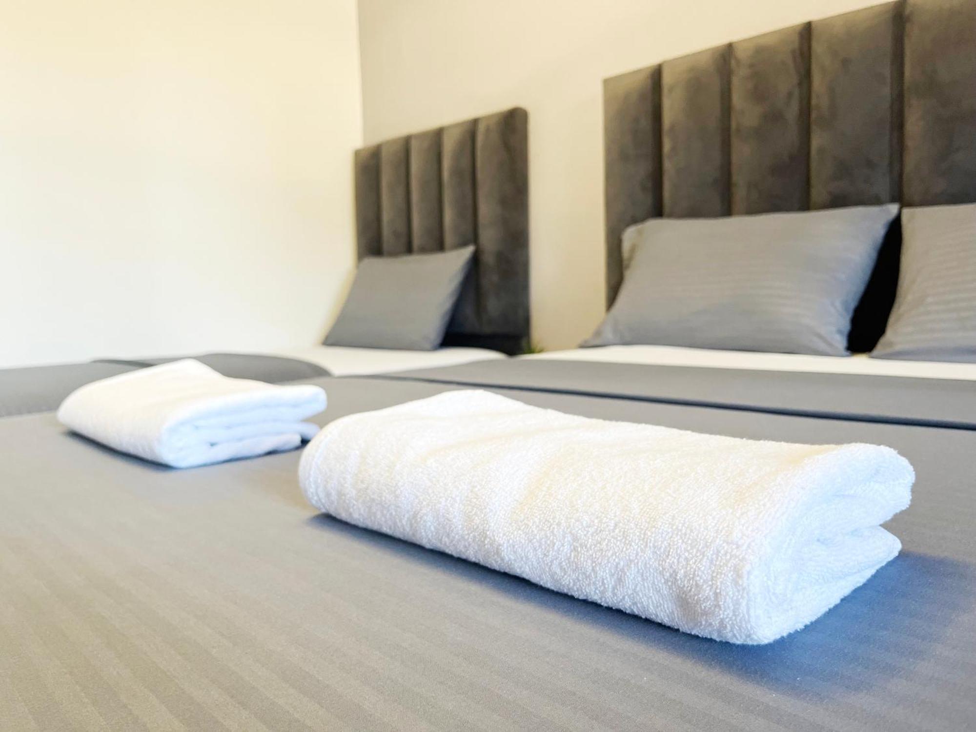 Aparthotel Supreme Luxury Ulcinj Esterno foto