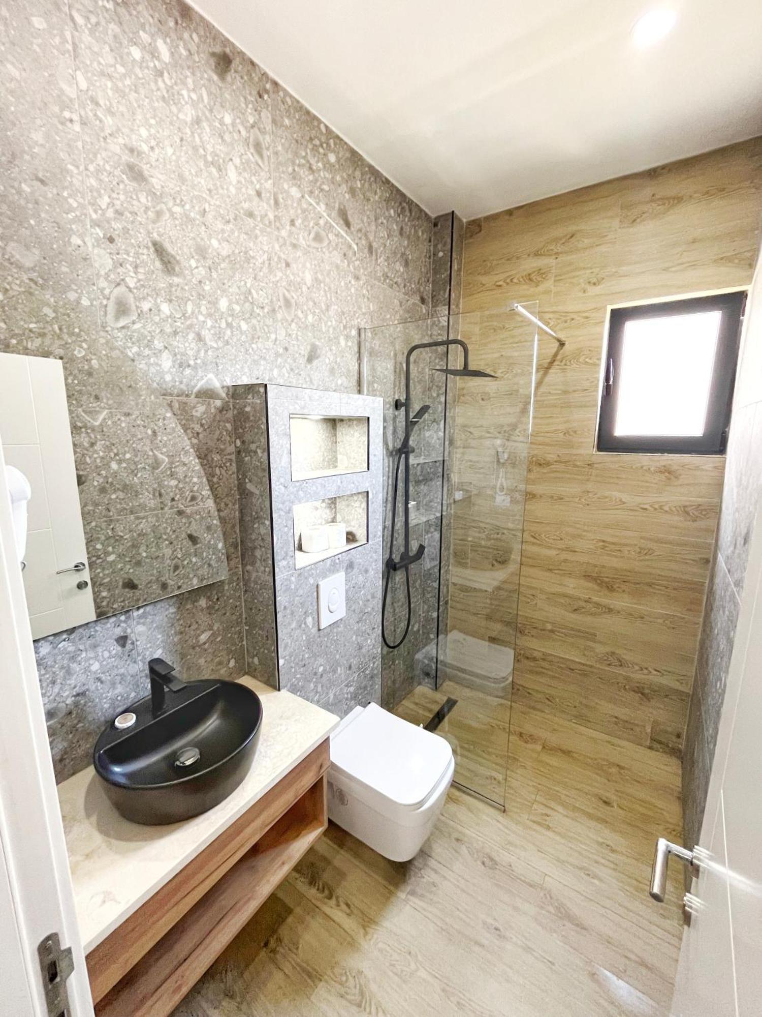 Aparthotel Supreme Luxury Ulcinj Esterno foto