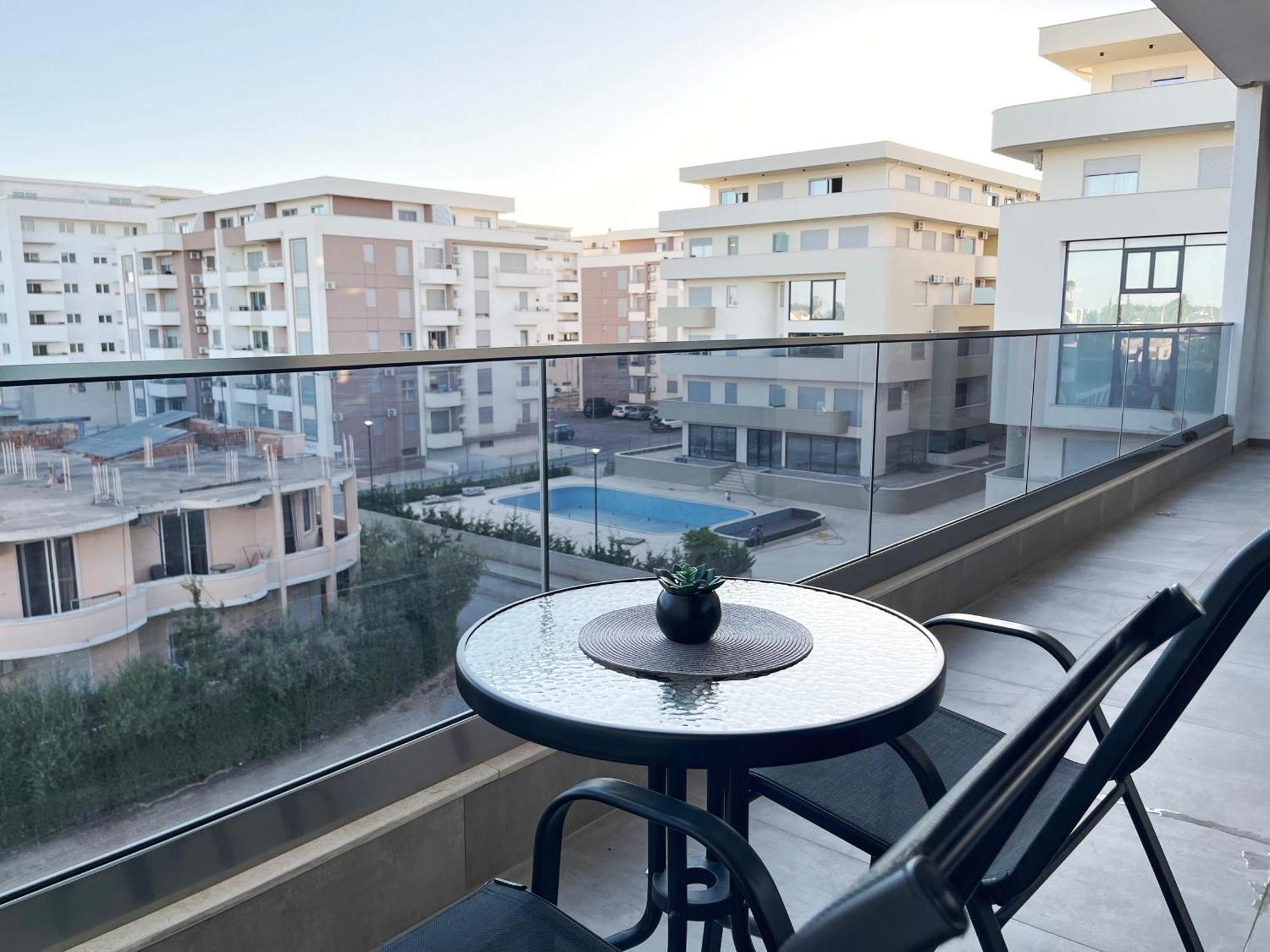 Aparthotel Supreme Luxury Ulcinj Esterno foto